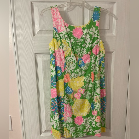 Lilly Pulitzer Dresses & Skirts - LILLY PULITZER: Beautiful Dress! Size 4  GREAT Condition!! 💖💖💖
